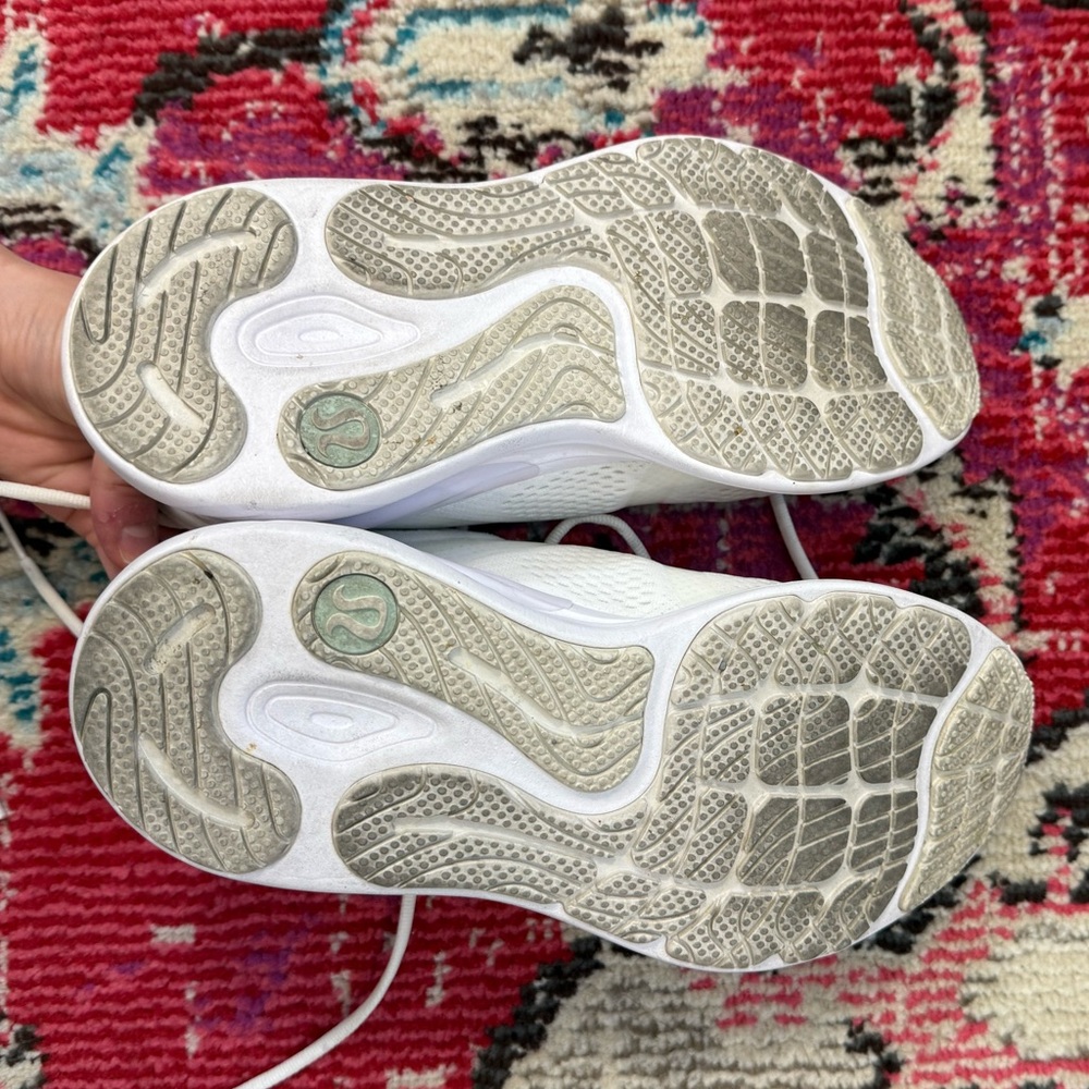 Lululemon Women's Blissfeel Running Shoe White - Picture 8 of 11